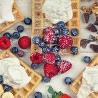 Suchbilder Spiel mit 11 Unterschieden in den Bildern