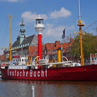 Schiebepuzzle mit 16 Schiebeteilen.